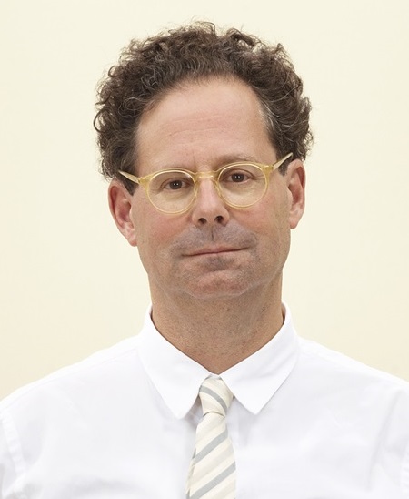 Portrait of Adam D. Weinberg.