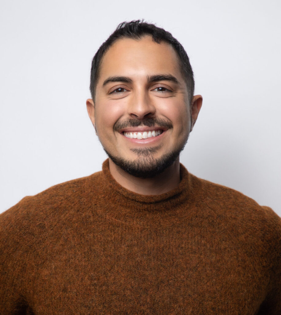 Andrew Reyes-Burkholder headshot.
