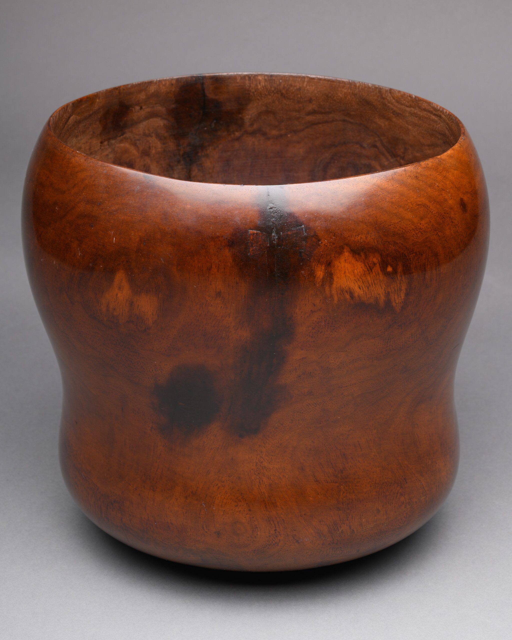 Brown circular vessel